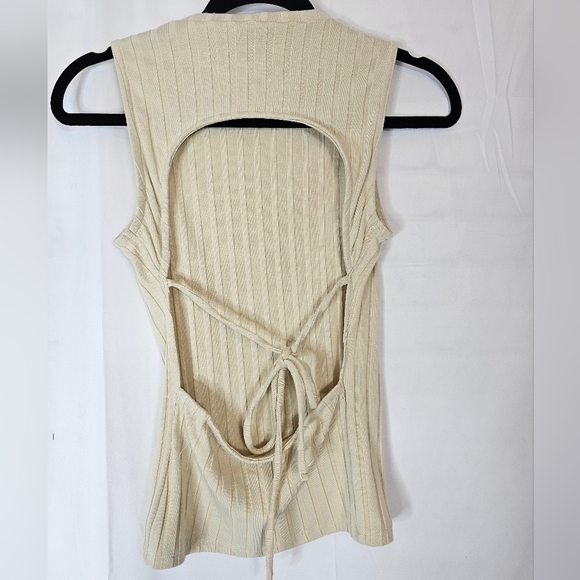 TOPSHOP size XS back cutout tank in beige NWOT - Picture 5 of 5